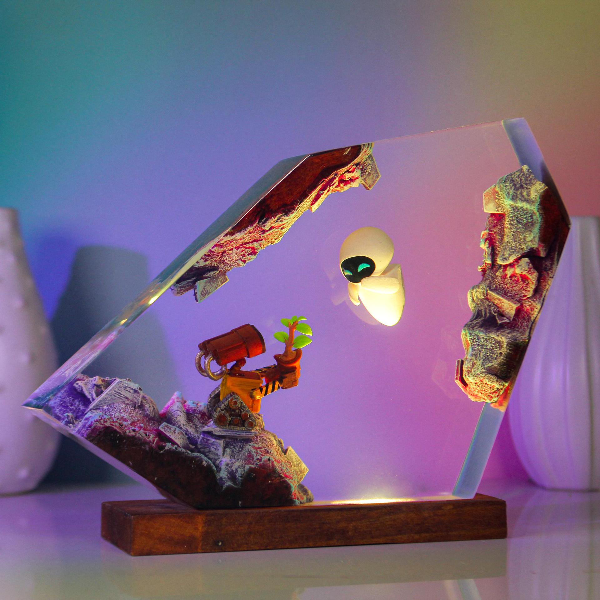 手作りエポキシ樹脂ナイトライト、ウォーリー＆EVAフィギュア - Woodworking Epoxy のレビューと価格